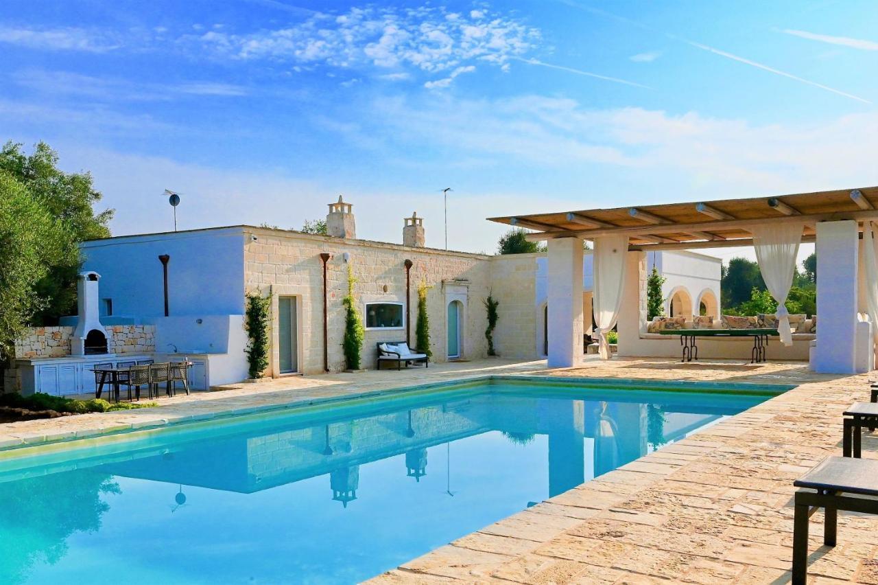 Casolare Degli Ulivi Villa Остуни Екстериор снимка