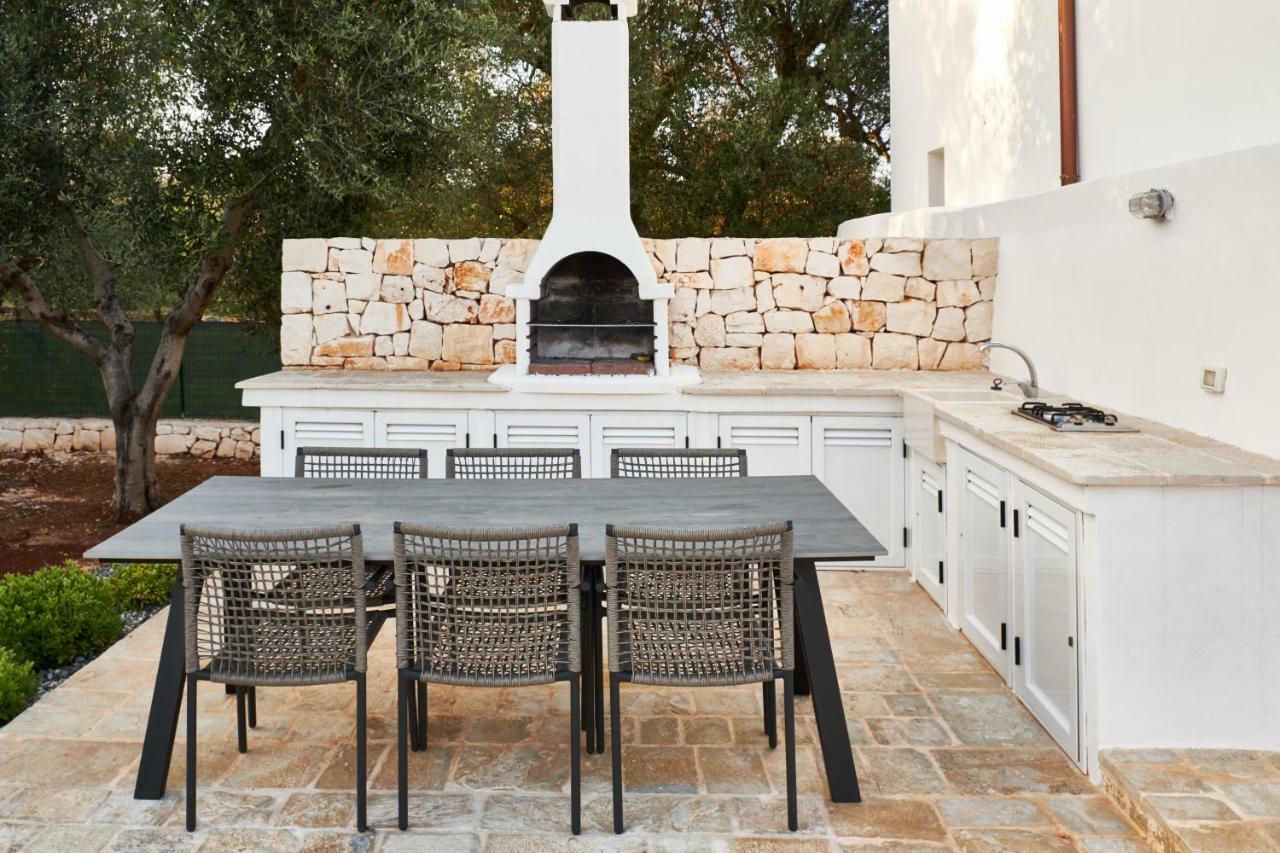 Casolare Degli Ulivi Villa Остуни Екстериор снимка