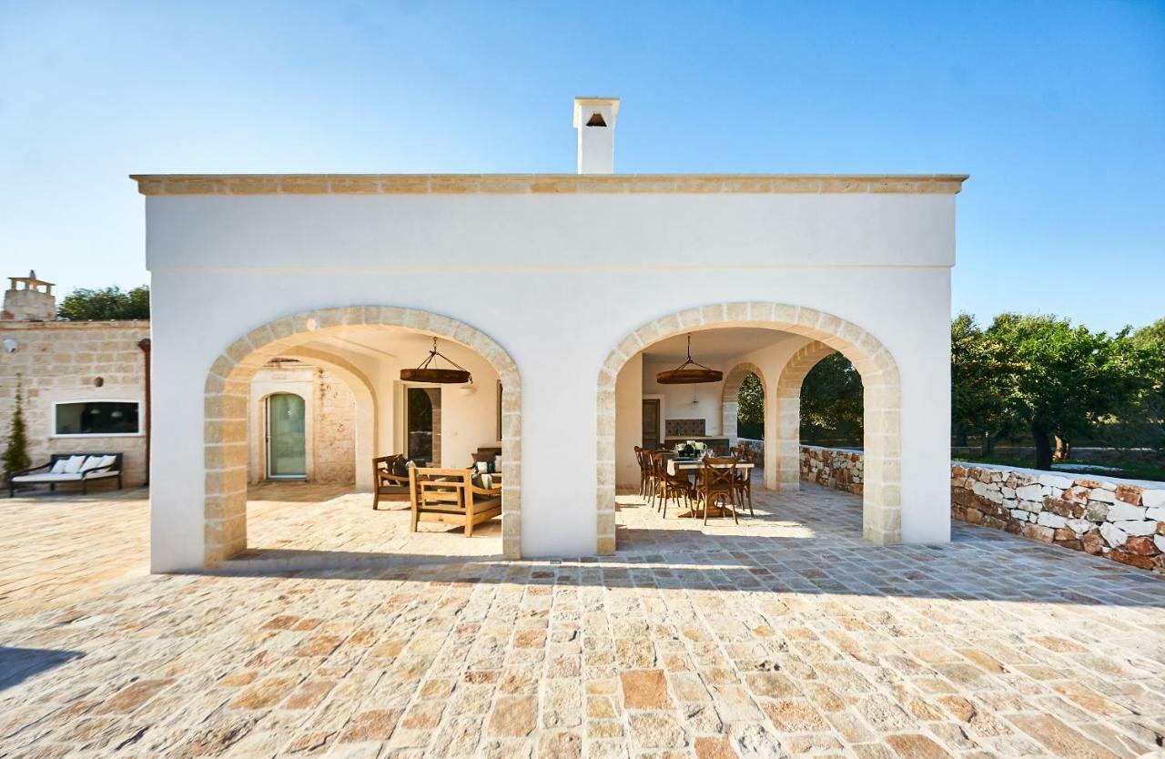 Casolare Degli Ulivi Villa Остуни Екстериор снимка