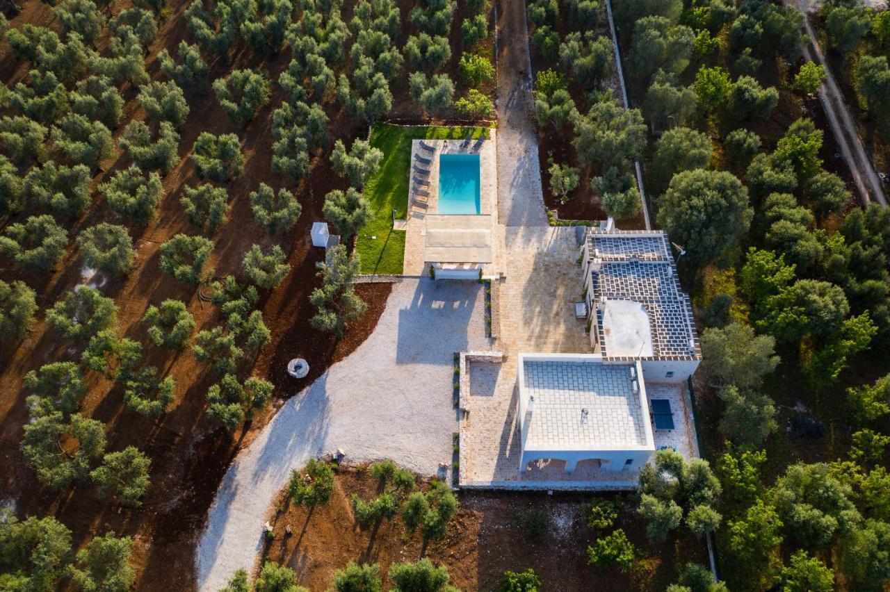 Casolare Degli Ulivi Villa Остуни Екстериор снимка
