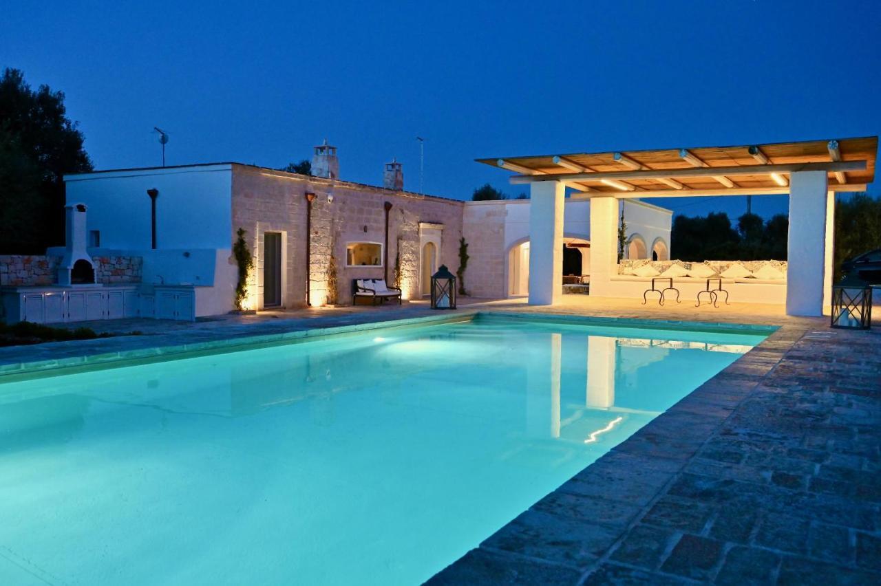 Casolare Degli Ulivi Villa Остуни Екстериор снимка