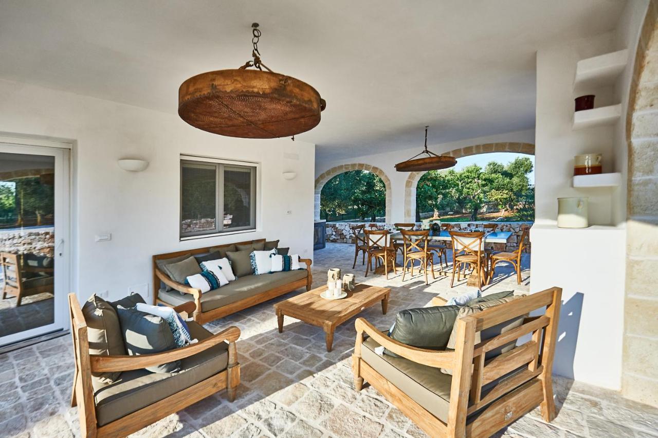Casolare Degli Ulivi Villa Остуни Екстериор снимка