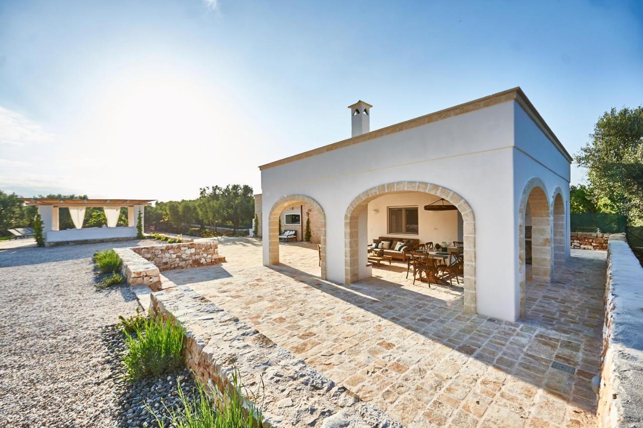 Casolare Degli Ulivi Villa Остуни Екстериор снимка