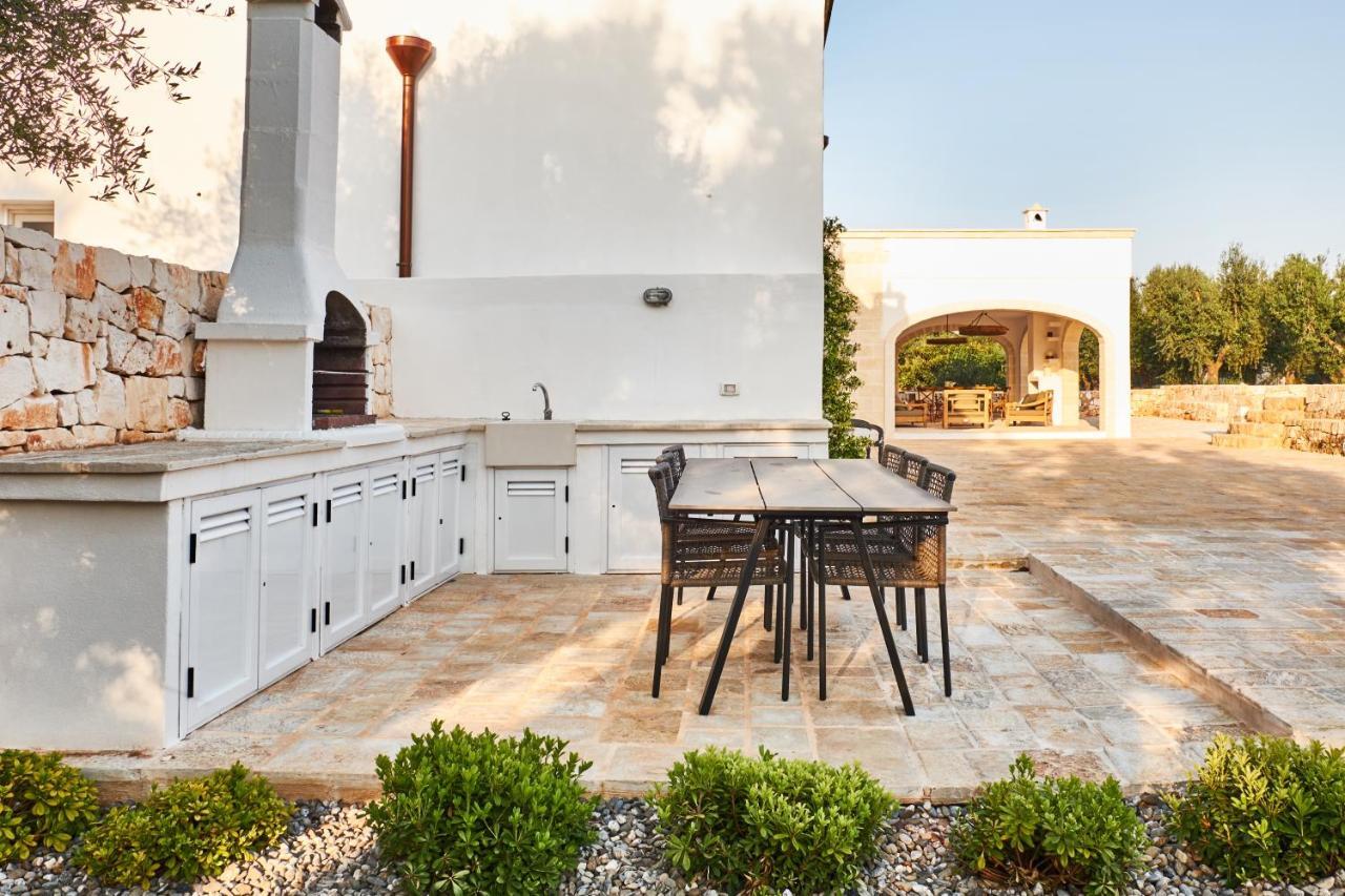 Casolare Degli Ulivi Villa Остуни Екстериор снимка