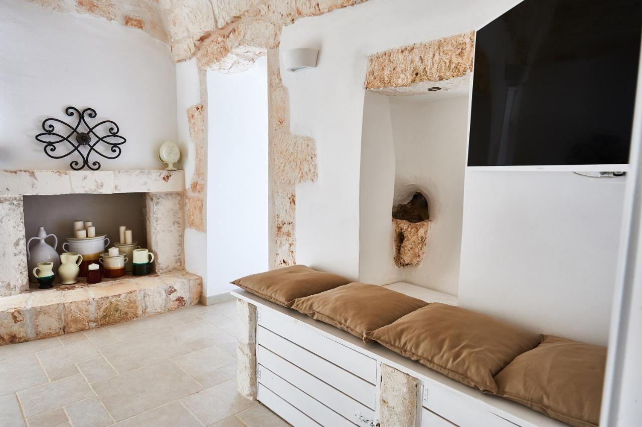 Casolare Degli Ulivi Villa Остуни Екстериор снимка