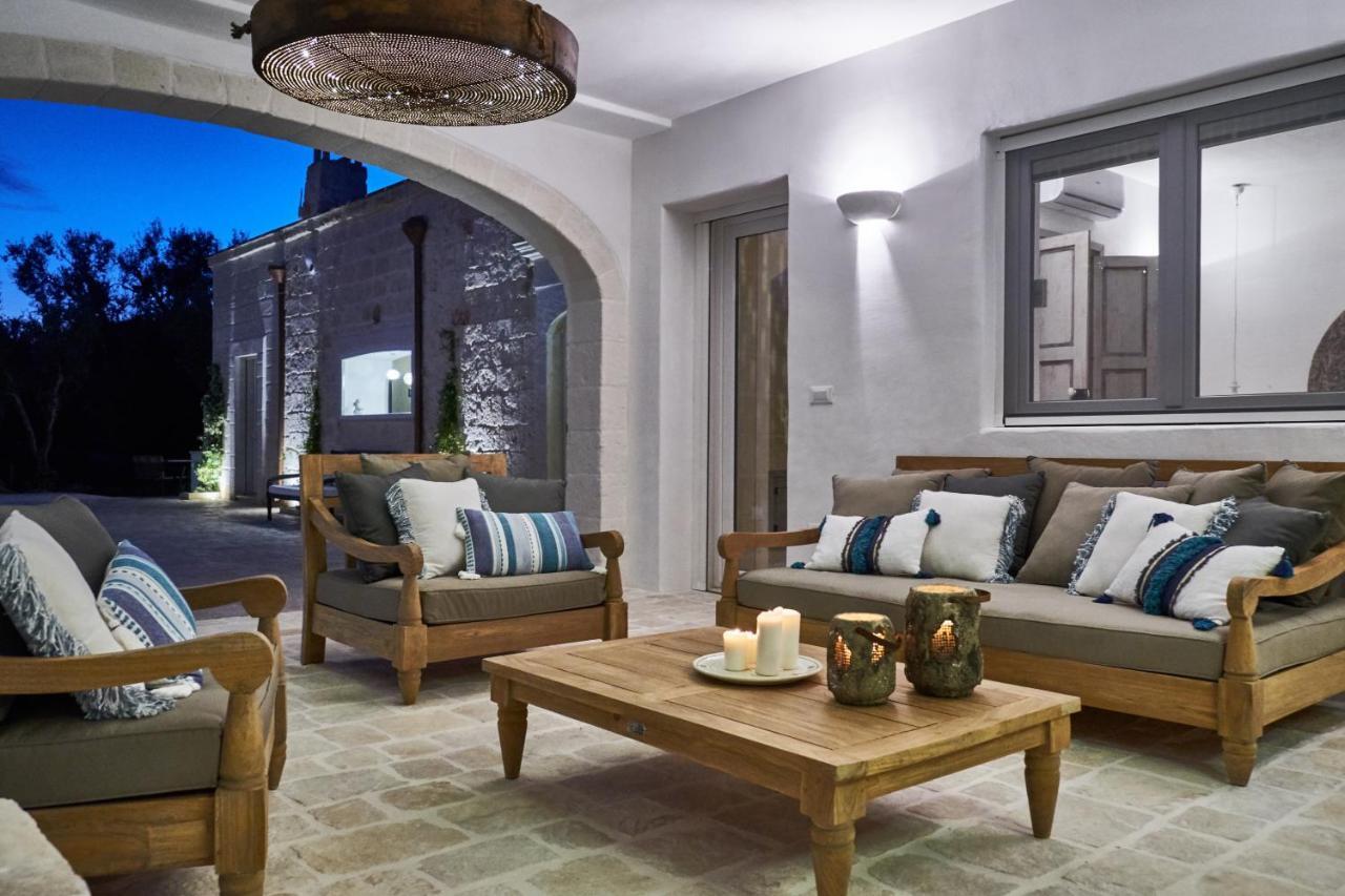 Casolare Degli Ulivi Villa Остуни Екстериор снимка