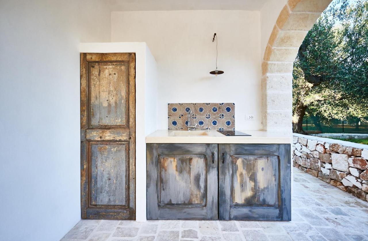 Casolare Degli Ulivi Villa Остуни Екстериор снимка