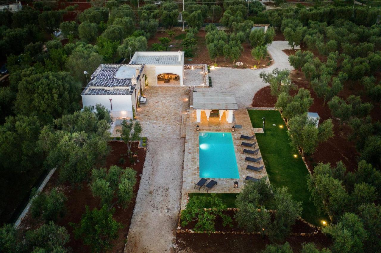Casolare Degli Ulivi Villa Остуни Екстериор снимка