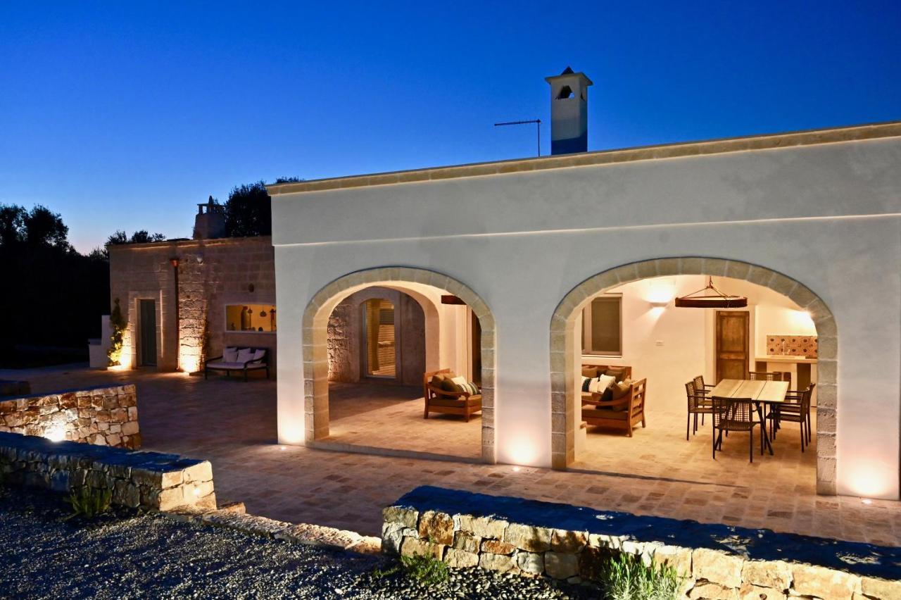 Casolare Degli Ulivi Villa Остуни Екстериор снимка