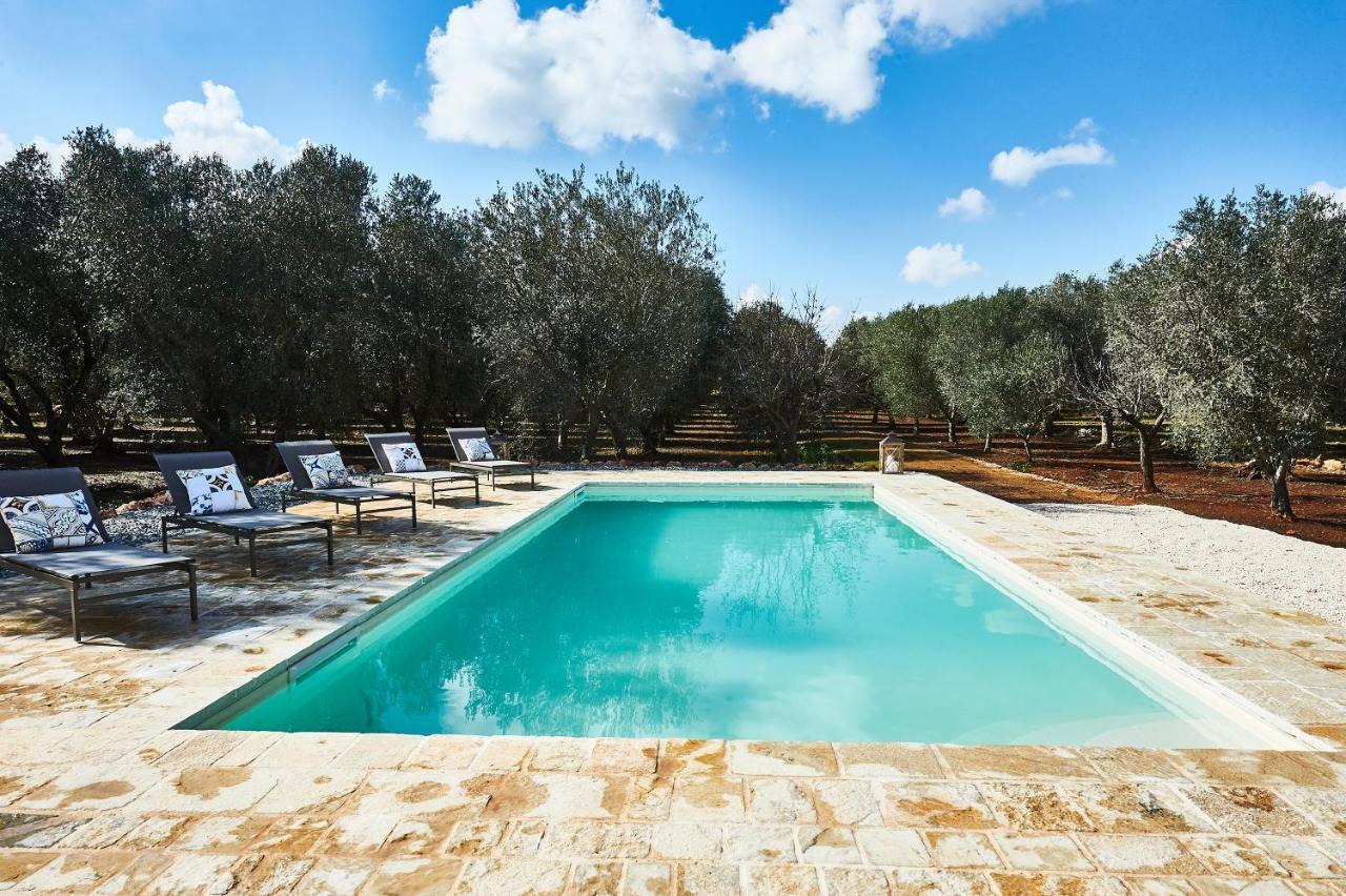 Casolare Degli Ulivi Villa Остуни Екстериор снимка