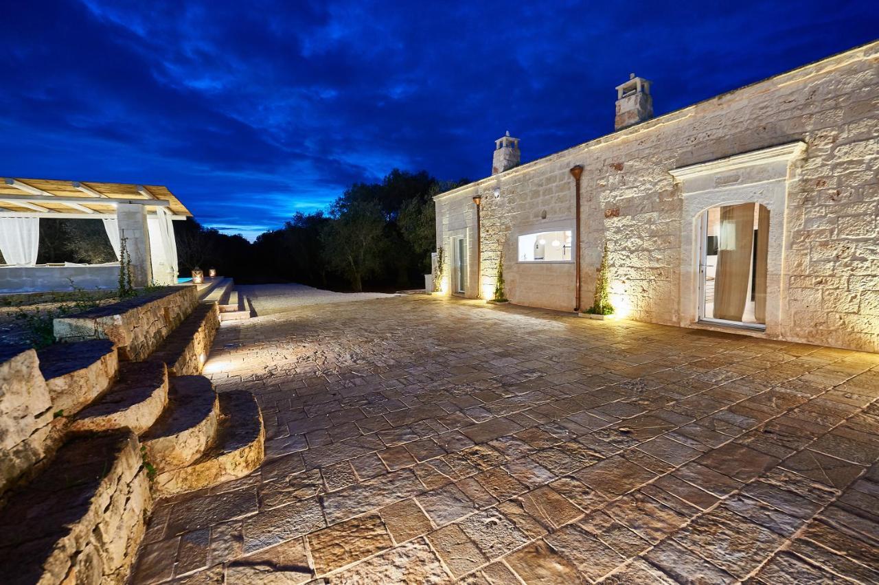 Casolare Degli Ulivi Villa Остуни Екстериор снимка