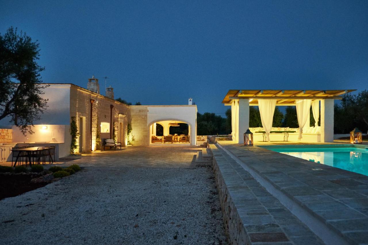 Casolare Degli Ulivi Villa Остуни Екстериор снимка
